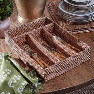 Plateau de rangement pour couverts en rotin naturel, compartiments pour ustensiles, porte-couverts de grande qualité, en vente - Product Image 5