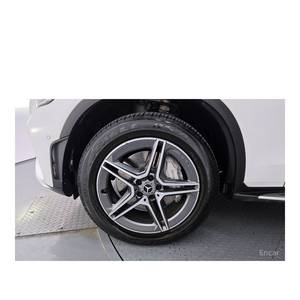 Mercedes-Benz GLC300e 4MATIC Coupé Modèle Mars 2023 avec 66 121 km, Boîte Automatique, Sièges en Cuir, Volant à Gauche, Caméra Arrière - Product Image 5