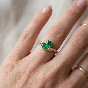 Atractivo barato 18K oro Esmeralda piedra preciosa fiesta desgaste compromiso elegante moda única eternidad banda anillos - Product Image 4