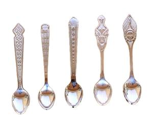 Ensemble de cuillères en métal de luxe, idéal pour les mariages, les cadeaux et les occasions spéciales - Product Image 6