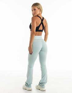 Conjunto de Yoga para Mujer de Primera Calidad, Último Diseño, Transpirable, Cintura Elástica Delantera, Hecho a Medida, 2 Piezas, Ecológico, Elástico en 4 Direcciones - Product Image 2