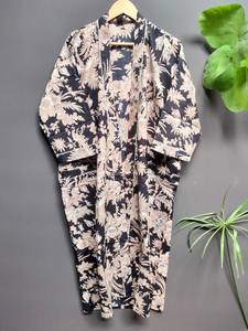 Bata Kimono de Algodón 100% con Estampado de Bloques de Dibujos Animados Naaz Textile para Mujer, Camisón Suave de Verano Hecho a Mano ODM con Cuello en V y Cintura Elástica - Product Image 2