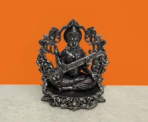 Estatua de Saraswati Hecha a Mano en Latón con Acabado Plateado, Fundición en Cera, Ídolo de la Diosa Saraswati, Decoración para el Hogar o Templo - Product Image 4