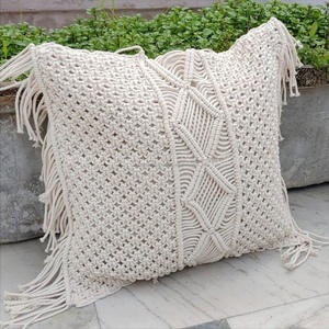Housse de coussin en coton macramé faite à la main en Inde, décoration d'intérieur, élégante housse de coussin en macramé à prix avantageux - Product Image 5