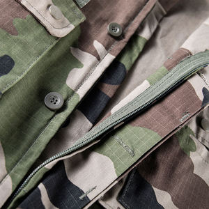 Conjunto de Uniforme Táctico de Camuflaje Unisex - Chaqueta y Pantalones de Poliéster/Algodón Twill Rip-Stop, Color y Logotipo Personalizados, Servicio OEM - Product Image 6