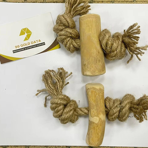 Bâton à mâcher pour chien en bois de café naturel, jouet durable pour chien, fabrication au Vietnam - Product Image 1