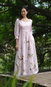Vestido Maxi de Lino Rosa Claro Hecho a Mano con Bordado Floral y Mangas Abullonadas Elegantes, Vestido Largo Estilo A-Line Hecho a Medida por Artesanos - Product Image 3