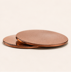 Sous-verres artisanaux 100 % cuivre pur martelé, écologiques, durables, modernes, lot de 4 sous-verres de luxe en cuivre, style Moscou, en métal - Product Image 5