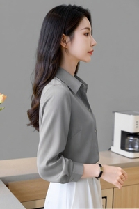 Camisa de Popelina Gris para Mujer, con Botones, Manga Larga, Cuello Clásico, Corte Regular, Diseño Sencillo, Logotipo Frontal, Elegante, para Oficina - Product Image 2