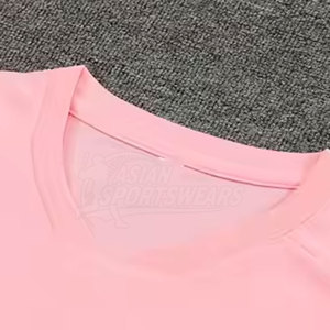 Uniforme de Fútbol al Por Mayor Hecho de Tela de Poliéster Resistente con Tecnología de Secado Rápido, Apto para Entrenamiento y Partidos - Product Image 5