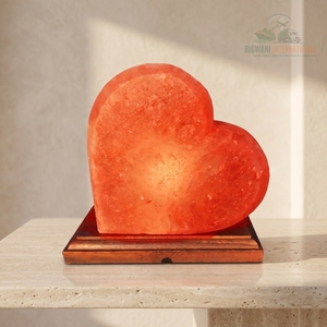 Lámpara de Sal Rosa del Himalaya Hecha a Mano con Forma de Corazón y Base de Madera para Decoración del Hogar y Regalo - Product Image 5