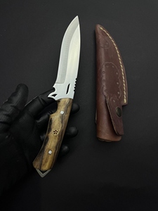 Cuchillo de Supervivencia Alemán de Acero Inoxidable, Hoja Fija, Cuchillo de Caza con Borde Parcialmente Dentado, Mango de Nogal y Funda de Cuero - Product Image 2
