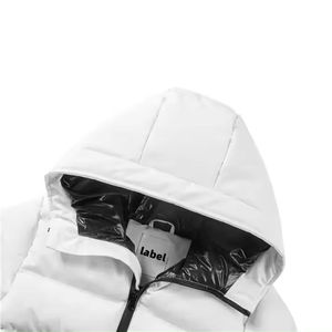 Chaquetas Personalizadas Grises con Capucha, Ligeras, Acolchadas con Relleno de Burbujas, Chaqueta de Poliéster con Parche de Logotipo para Hombre - Product Image 6