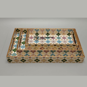Juego de 3 bandejas de servir geométricas blancas de lujo de MDF con incrustaciones de papel, juego de bandejas decorativas de madera hechas a mano, organizador y bandejas para servir - Product Image 1