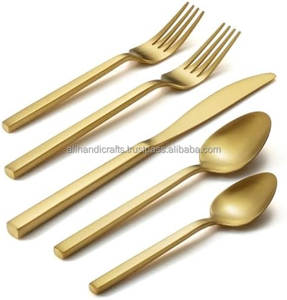 Ensemble de couverts minimalistes en laiton brossé satiné, manche en forme de goutte d'eau couleur or doux, pour une décoration éco-responsable - Ali Handicrafts - Product Image 5