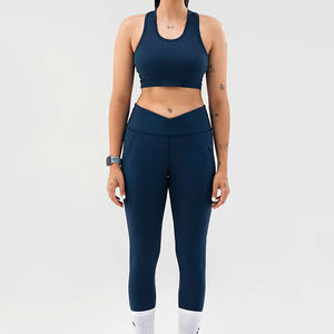 Ensemble de 2 pièces de vêtements de sport pour femmes : Leggings et soutien-gorge de sport anti-transpiration, grandes tailles, personnalisable, pour le yoga et la gym - Product Image 1