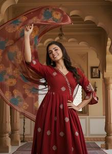 Conjunto de Kurta Angrakha de seda romana con bordado granate, pantalón y dupatta para mujer, completamente cosido, disponible al por mayor. - Product Image 5