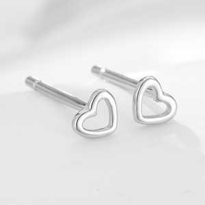 Pendientes de Plata 925 Vintage con Forma de Corazón Amarillo y Engaste de Bisel para Uso Diario - Product Image 1