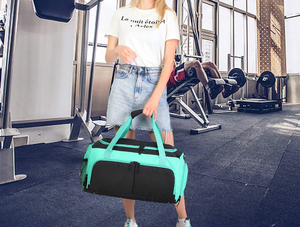 Bolsa de Gimnasio al por Mayor, Ligera, Resistente al Agua, con Bolsillo Impermeable y Compartimento para Zapatos - Product Image 6