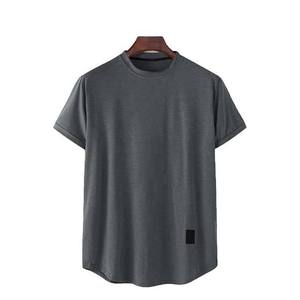 เสื้อยืดผู้ชายผ้าคอตตอนหนานุ่มจากโรงงานโดยตรง รับสกรีนโลโก้  สั่งซื้อจำนวนมาก จัดส่งรวดเร็ว - Product Image 1