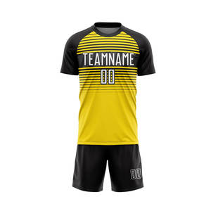 Tenue de football personnalisée avec logo, fabriquée au Pakistan, ensemble de maillots de football de qualité supérieure, nouveau style, maillot d'entraînement de football - Product Image 2