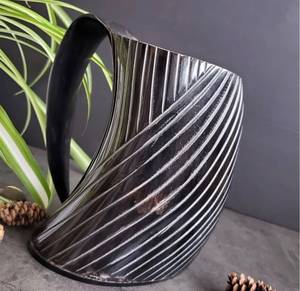 แก้วน้ำทำจากเขาสัตว์ธรรมชาติ ดีไซน์หรูหราสไตล์ยุคกลาง แรงบันดาลใจจากไวกิ้ง เหมาะสำหรับดื่ม แก้วไวกิ้งสไตล์ธรรมชาติรักษ์โลก - Product Image 2