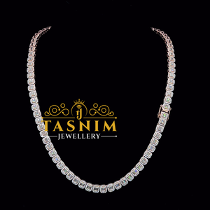 Collier statement TASNIM en or rose avec moissanite VVS, taille ronde et baguette, sertissage à griffes 7MM, bijoux de luxe pour femme, idéal pour mariage - Product Image 2