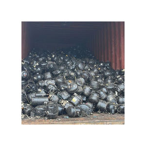 Compresor de Aire Acondicionado Dañado y Usado, Rico en Bobinados de Cobre para la Recuperación de Metales - Product Image 4