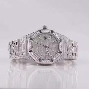 Montre en diamant moissanite de haute qualité avec finition brillante et bracelet en métal durable pour hommes et femmes, utilisation longue durée, montre en diamant - Product Image 5