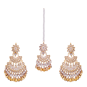 Boucles d'oreilles pendantes de style indien pour occasions festives, en alliage avec cristaux et strass, finition plaquée or Meenakari - Product Image 1