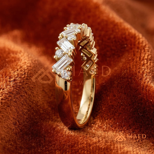 แหวนเพชรทรงบาแกตต์และทรงกลมประดับทองคำ 18K สุดหรู | แหวนแต่งงานเพชรเพาะเลี้ยงในห้องปฏิบัติการ |   แหวนครบรอบทรงเรขาคณิตประดับหินหลายเม็ด - Product Image 4