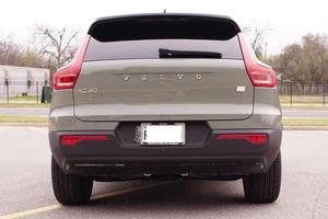 OFERTA ESPECIAL: VOLVO XC40 RECHARGE TWIN PLUS AWD 2022 IMPECABLE, DUAL-MOTOR, EV, PARA USO INDUSTRIAL/DIY, CON 3 AÑOS DE GARANTÍA, DISPONIBLE CON VOLANTE A LA IZQUIERDA/DERECHA - Product Image 5