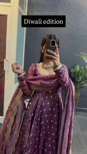 Traje de fiesta vintage con pantalón y dupatta, bordado de hilo pesado y lentejuelas, largo hasta el suelo, de secado rápido - Product Image 3