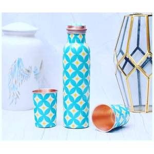 Juego de Botella de Agua de Cobre Puro Hecha a Mano con 2 Vasos |   Recipiente de Cobre a Prueba de Fugas con Beneficios para la Salud Ayurvédica |   Arte Paisley Azul de 1L - Product Image 4