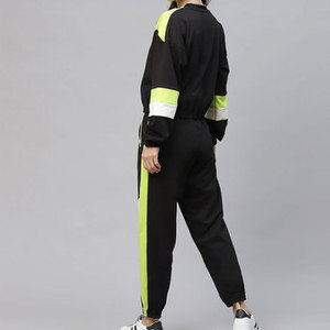 ชุดจ็อกเกอร์สีดำสุดเท่ห์สไตล์ OEM พร้อมไฮไลท์สีเขียวนีออนสะดุดตา เหมาะสำหรับใส่เที่ยวพักผ่อนและออกกำลังกายสำหรับผู้หญิง - Product Image 2