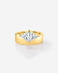 Anillo de Compromiso Personalizado con Diamante Cultivado en Laboratorio de Corte Trillón de 1.31 Quilates, Oro Sólido de 14K, Banda Ancha Tipo Cigarro, Anillo Solitario Minimalista - Product Image 1