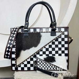 Ensemble 2 pièces tendance 2026 le plus vendu : Sac fourre-tout et portefeuille en cuir de vachette fait main pour femme, motif à carreaux, ensemble assorti - Product Image 1