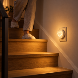 Vente en gros OEM ODM, lampe de nuit LED à brancher, capteur de lumière, 0,5W, économie d'énergie, 2700K, blanc chaud, forme de cœur, lampe de nuit pour chambre à coucher - Product Image 6