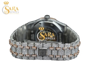 Nuevo Reloj Analógico con Diamantes de Imitación VVS Moissanite para Ocasiones Especiales y Regalos Disponible a un Precio Accesible - Product Image 2