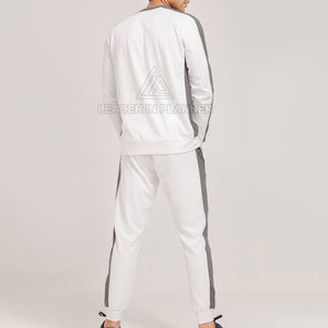 ผู้ผลิตชุดวอร์มสำหรับผู้ชายจากปากีสถาน รับผลิตชุดวอร์มแบบกำหนดเองตามแบบของคุณ - Product Image 4