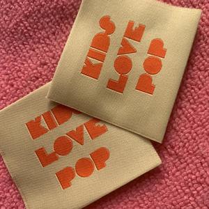 Étiquettes de col tissées recyclées écologiques de haute qualité en tissu damassé épais, pliables d'un côté, lavables, pour sacs de vêtements, découpées au laser - Product Image 5