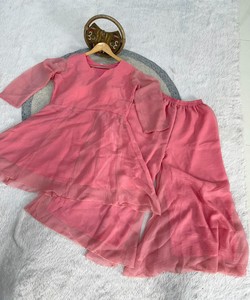 เสื้อผ้าพื้นเมืองสีชมพูสำหรับเด็กเสื้อผ้าแบบเรียบทำจากผ้าไหมกรุบกรอบ - Product Image 2