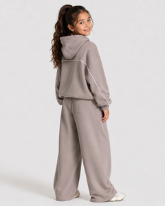 Conjunto Deportivo Personalizado para Niñas, Sudadera con Capucha y Pantalones Deportivos de Felpa, Estilo Holgado, Informal - Product Image 2