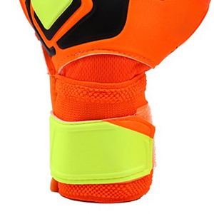 High Quality Professional Men's Soccer Football Goalkeeper Gloves Best Quality Comfortable and Breathable Goalkeeper Gloves - Product Image 3