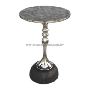 Table Ronde en Aluminium Premium, Impression Gravure, Design Métallique Moderne et Élégant, Durable, pour la Maison, le Bureau ou l'Espace de Vie - Product Image 1