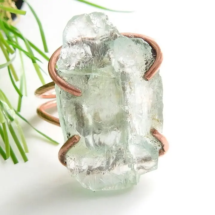 Aquamarine Natural Rough Wire Wrapping Kupfer ring Handgemachte Mineralien Geschenk für ihren modischen Schmuck einzigartig