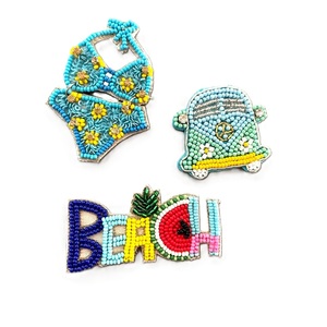 Elegantes Parches Termoadhesivos Florales de Algodón Bordado a Mano con Cuentas de Semillas, con Tamaño y Color Personalizables - Product Image 4