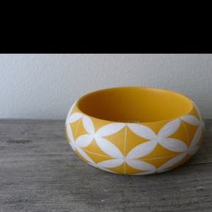 Brazaletes de Madera Artesanales con Diseños Florales Tradicionales de la India por RR ENTERPRISES - Product Image 6