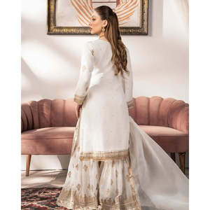 Hermoso conjunto de Parte superior inferior y Dupatta para mujer con trabajo de secuencia de bordado pesado - Product Image 5