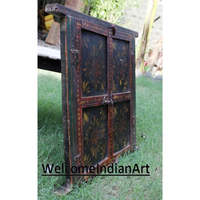 Fenêtre en bois antique Stores et volets de style ancien